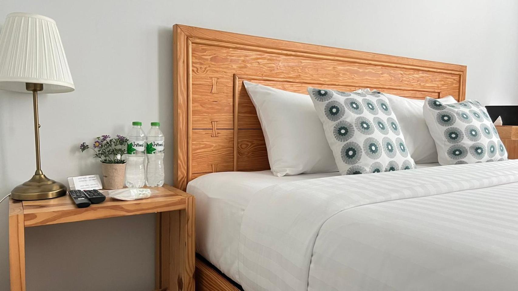Latima Boutique Hostel كانتْشانابوري المظهر الخارجي الصورة